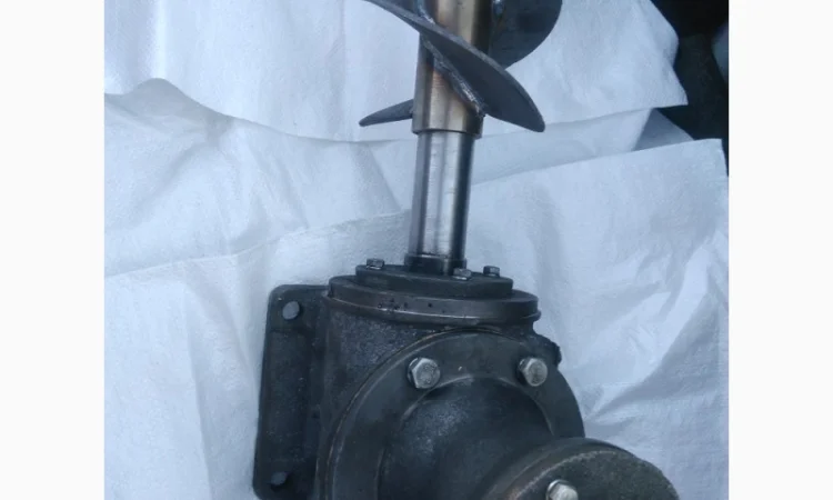 Питатель в сборе к маслопрессам ПМ-450(уманец) и Л4-МШП(молдован) - фото № 1