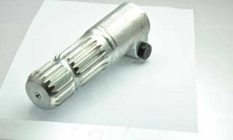 Переходник карданного вала (втулка 6 увеличенный шлиц, вал 20 щлицев) цинковое покрытие - фото № 1