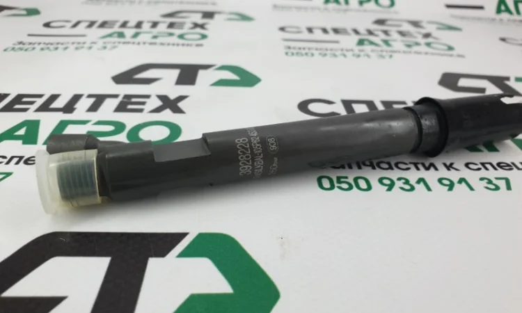 Форсунка топливная 3928238, 3928228 3802753, 3919602, 3802455 6CT8.3 - фото № 1