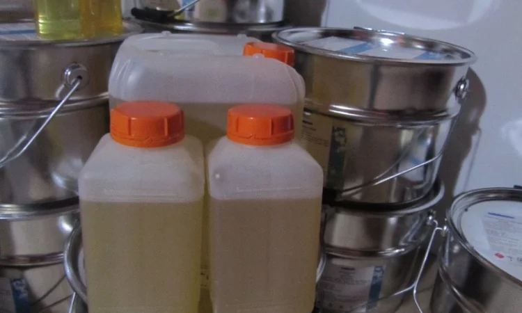 Нітроклей АК-20 ТУ 6-10-1293-78. Виробник в Україні - фото № 3