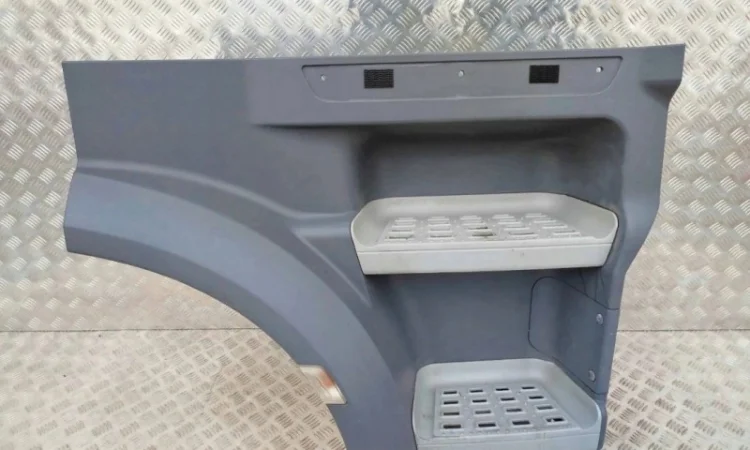 1835024 Крыло верхнее с подножкой правое DAF XF 106 Euro 6 - фото № 1