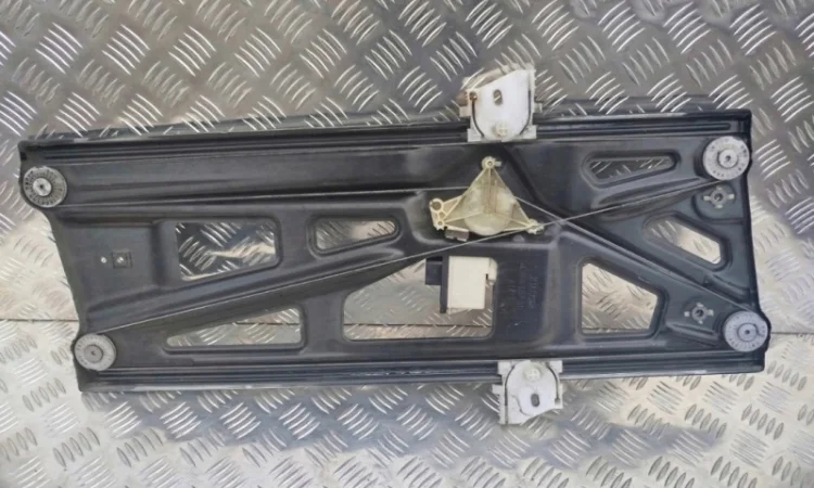 1881914 Стеклоподьемник электро левый DAF XF 106 Euro 6 - фото № 1