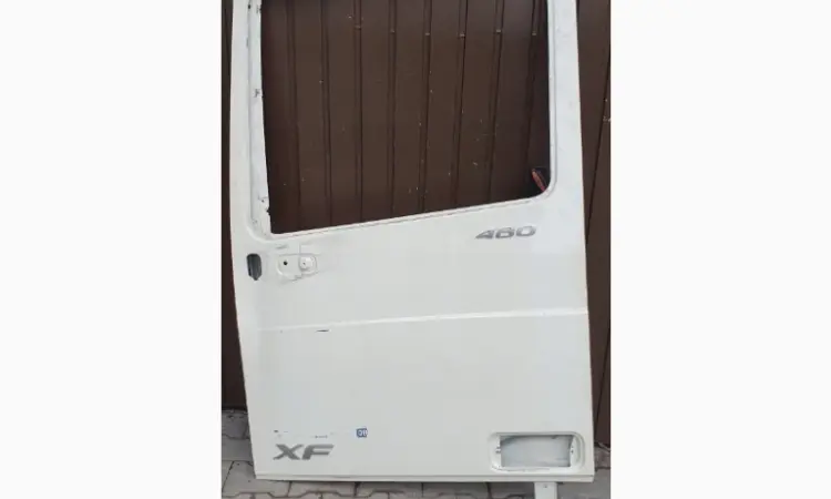 1881862 Дверь голая DAF XF 106 Euro 6 - фото № 1