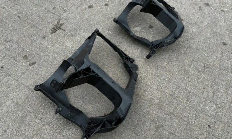 2107373 Кронштейн фары правый DAF XF 106 Euro 6 - фото № 2