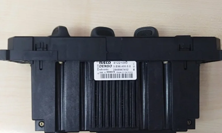 41221090 Блок управления печкой Iveco Stralis 5801361500 - фото № 2