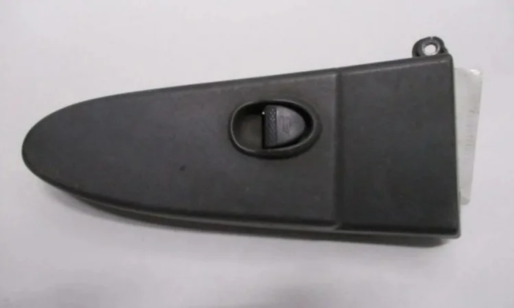 504213499 Блок управления стеклоподъемниками Iveco Stralis - фото № 1