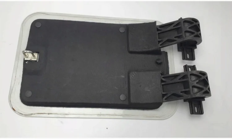 504202761 Петля инструментального ящика Iveco Stralis - фото № 1