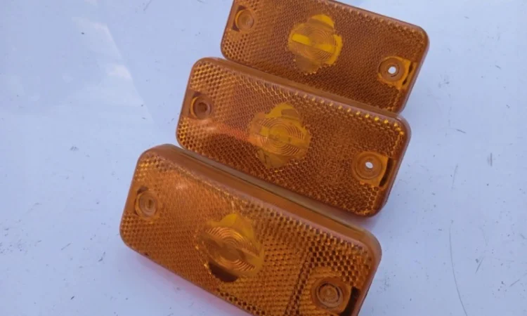 41200664 Габаритные фонарь боковой Iveco Stralis 5801631615 - фото № 1