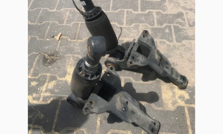 500357351 Амортизатор кабины передний Iveco Stralis - фото № 1