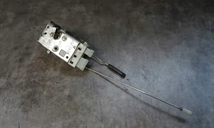 98416424 Замок двери Iveco Stralis - фото № 2