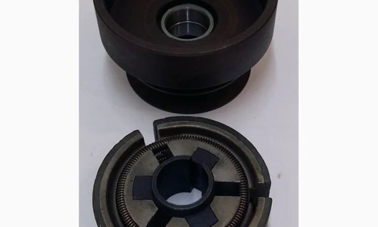 Шкив с центробежным сцеплением на двигатель 5.5-7.5 л.с. (На вал 19.05 и 20 мм) - фото № 1