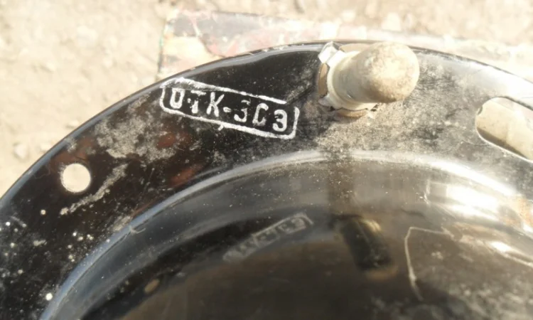 Пара оригинальных фар на ВОЛГУ ГАЗ 21 - фото № 3