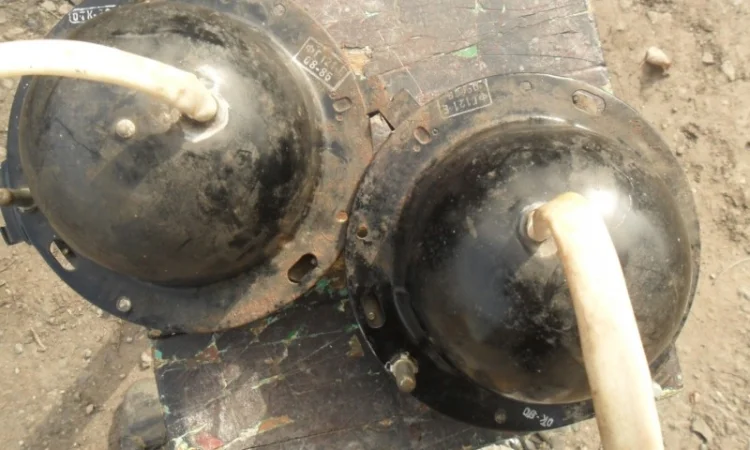 Пара оригинальных фар на ВОЛГУ ГАЗ 21 - фото № 4