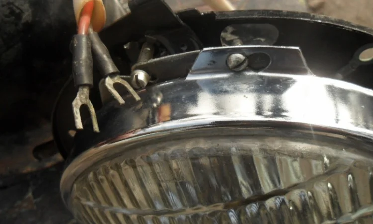 Пара оригинальных фар на ВОЛГУ ГАЗ 21 - фото № 5