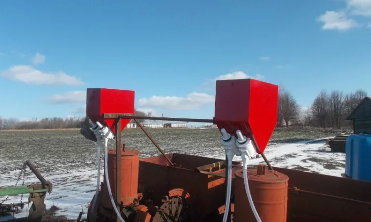 Продам бачки для внесення інсектициду форс регент - фото № 1