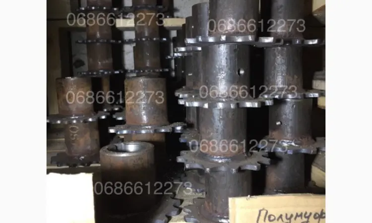 Полумуфта гноєрозкидача ПРТ-10/7, РОУ-6, z-12, z-14, шліцева, під підшипник - фото № 2
