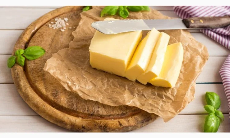 Куплю сливочное масло Гост 72, 5%, 82, 5% монолит в ящиках - фото № 1