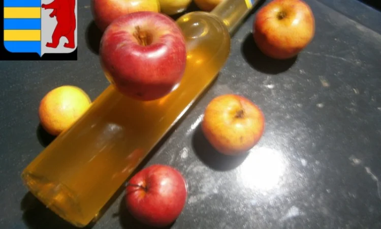 Яблочный уксус для ухода за кожей и волосами - фото № 7