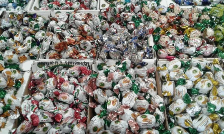 Шоколадные конфеты Amanti оптом в розницу. Сухофрукты в шоколаде. Конфеты Аманти - фото № 1