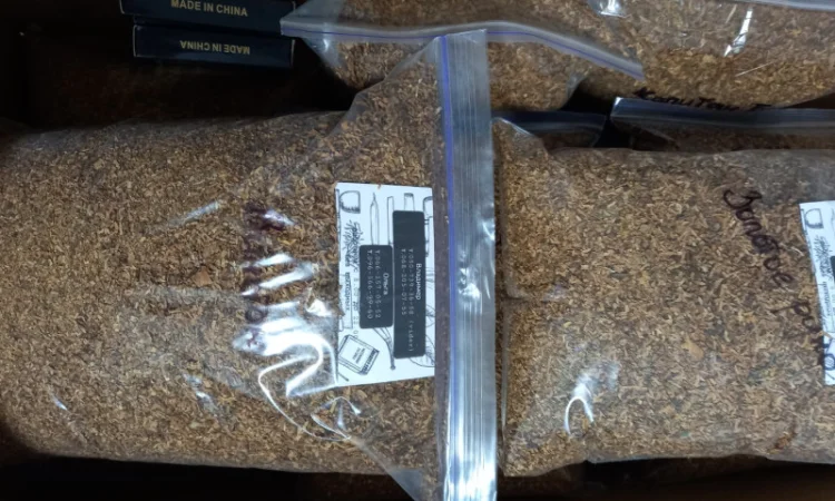 Отличный ЗАВОДСКОЙ табак capitan black - фото № 4