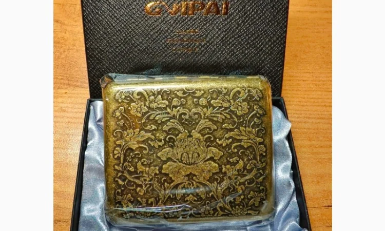 Латунный фирменный портсигар - фото № 3