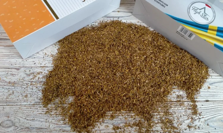 Бумага для самокруток с клейкой лентой - фото № 6