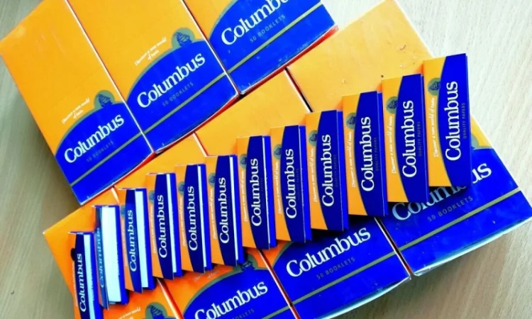 Бумага для самокруток с клейкой лентой - фото № 1