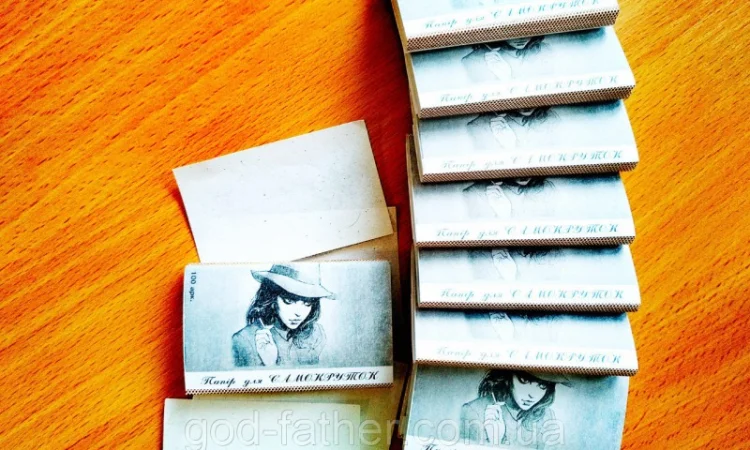 Бумага папиросная для самокруток, Махорки "ЛЕДИ" Белоруссия - фото № 1