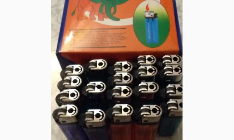 Зажигалки в ассортименте - фото № 1