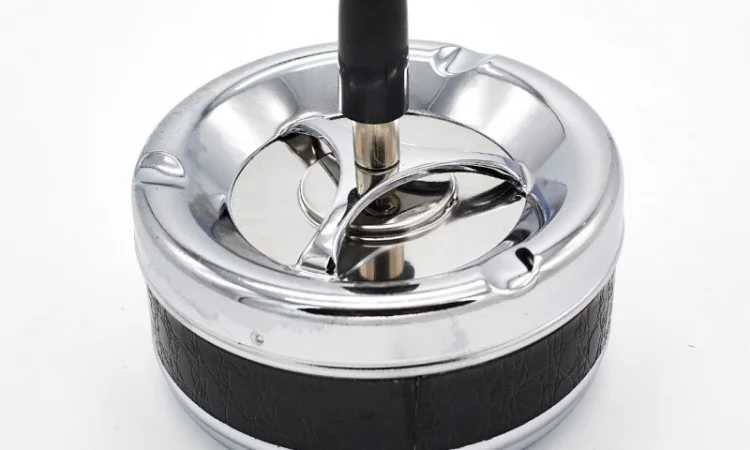 Попільничка, що крутиться, самоочисна, середня, шкіряна 6-1155 - фото № 1