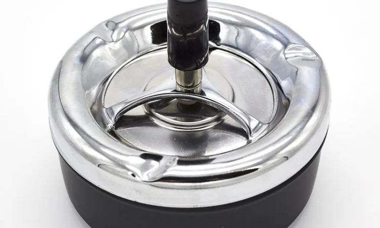 Попільничка, що крутиться, самоочисна, середня 6-1111 - фото № 1