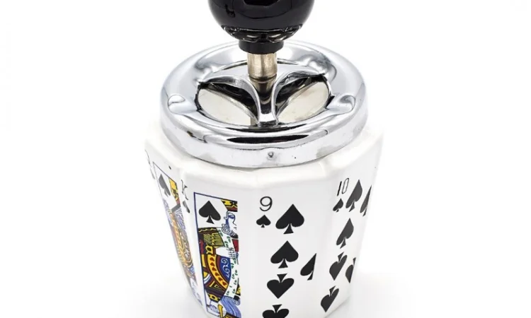 Попільничка самоочисна керамічна Карти піка 6-1213 - фото № 1