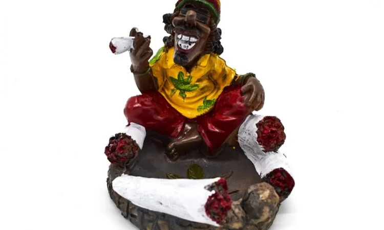 Попільничка керамічна Растаман 6-1478 - фото № 1