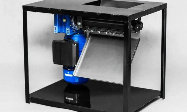 Табакорезка, Машина для резки листьев табака, чая, травы нарезка от 0.5 до 8 мм - фото № 1