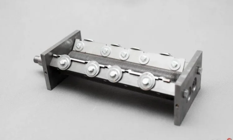 Табакорезка робочая часть для резки листьев табака, чая, травы нарезка 0.8-6мм - фото № 6