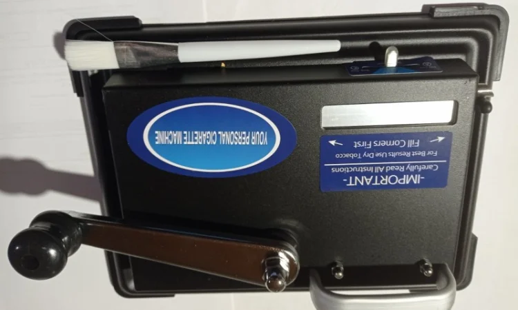 Бумага для самокруток с склеивающей полосой Columbus (Испания) 50 листов в пачке - фото № 6