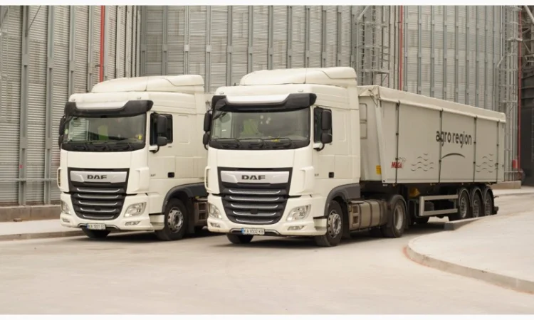 ТОВ "Гарана Логістика "Послуги по перевезенню зерна - фото № 1