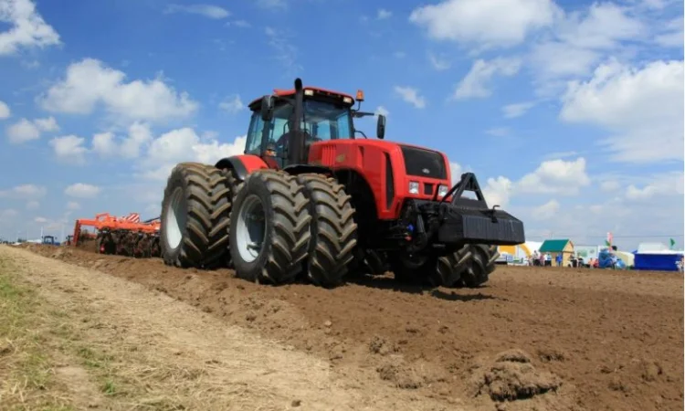 Дисковка почвы, пахота, культивация, посев - фото № 1