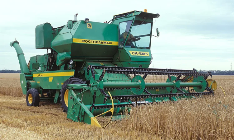 Есть два свободных комбайна в Винницкую обл. Моисей хергесон 38, Кейс 2388 - фото № 1