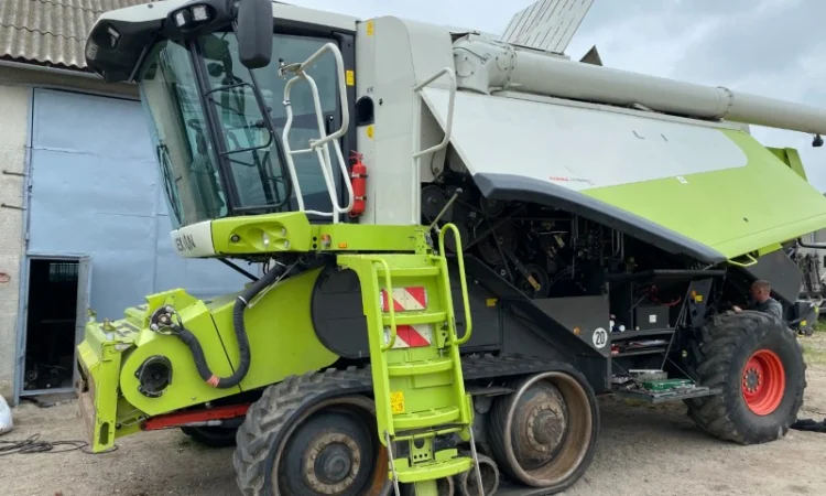 Аренда зерноуборочных комбайнов Клаас Лексион 600 на сою - фото № 1