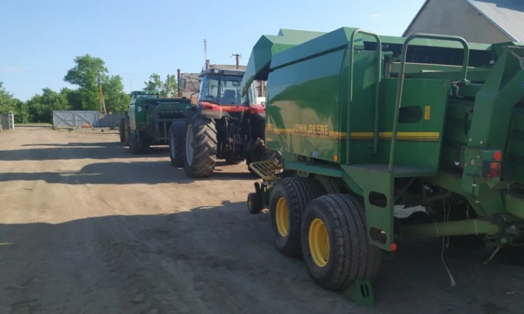 Тюкование подбор соломы - фото № 2