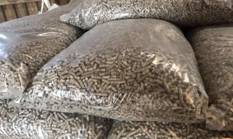 Продаются пеллеты и брикеты от производителя - фото № 1