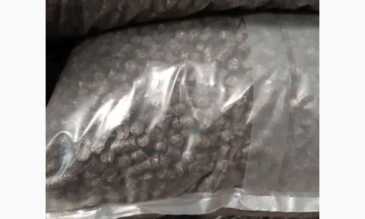 Пелети з лушпиння соняшника в пакетах по 15 кг - фото № 2