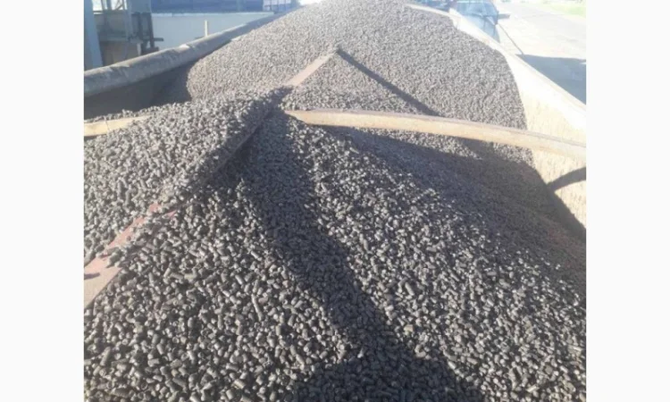 Гранули з дерева. Пелети з лушпиння соняшника - фото № 1