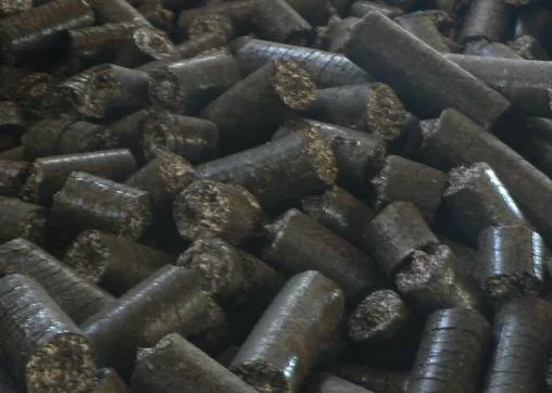 Пеллеты, брикеты (лузга). Наличие. Быстрая доставка - фото № 1