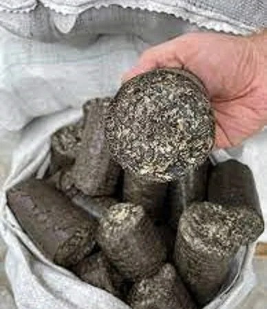 Продаж пеллет, брикет з лушпиння. Є ПДВ. Доставка - фото № 1