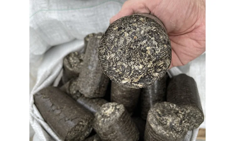 Продаж пелет, брикет з лушпиння соняшнику - фото № 1