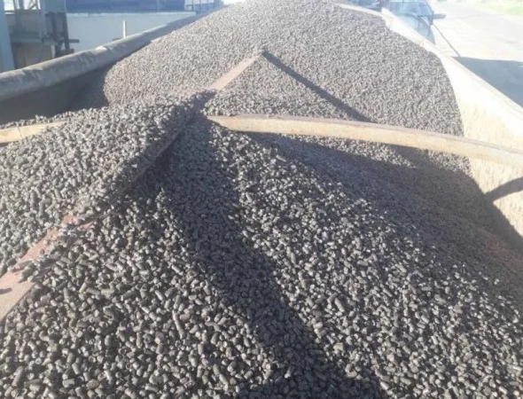 Гранули деревні, пелети з лушпиння - фото № 1