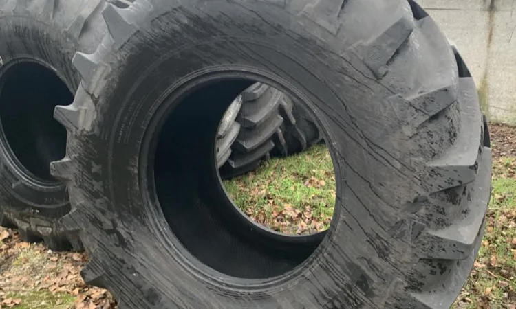 Бу шина 900/60r32 (30.5р32) uniglory - фото № 2