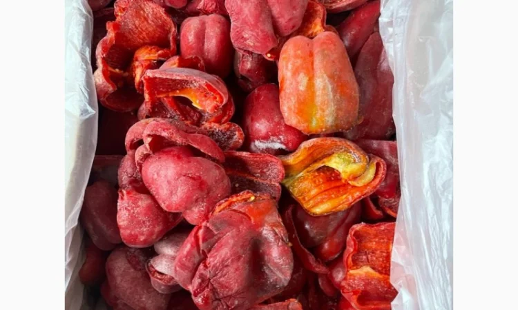 Продаж мороженого перцю в різних варіантах - фото № 3